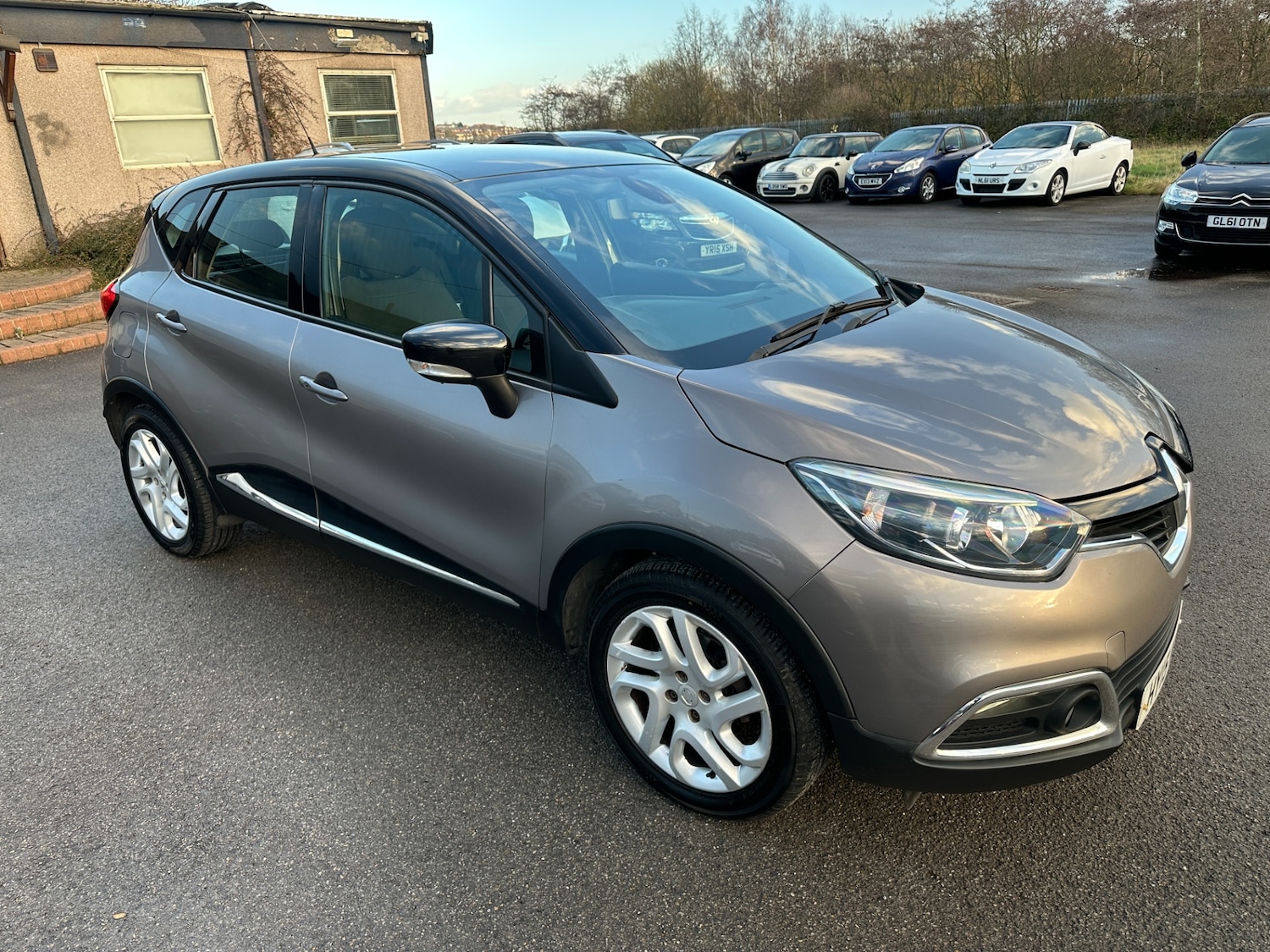 Used Renault Captur 2015 for sale - 76980325: Photo 16