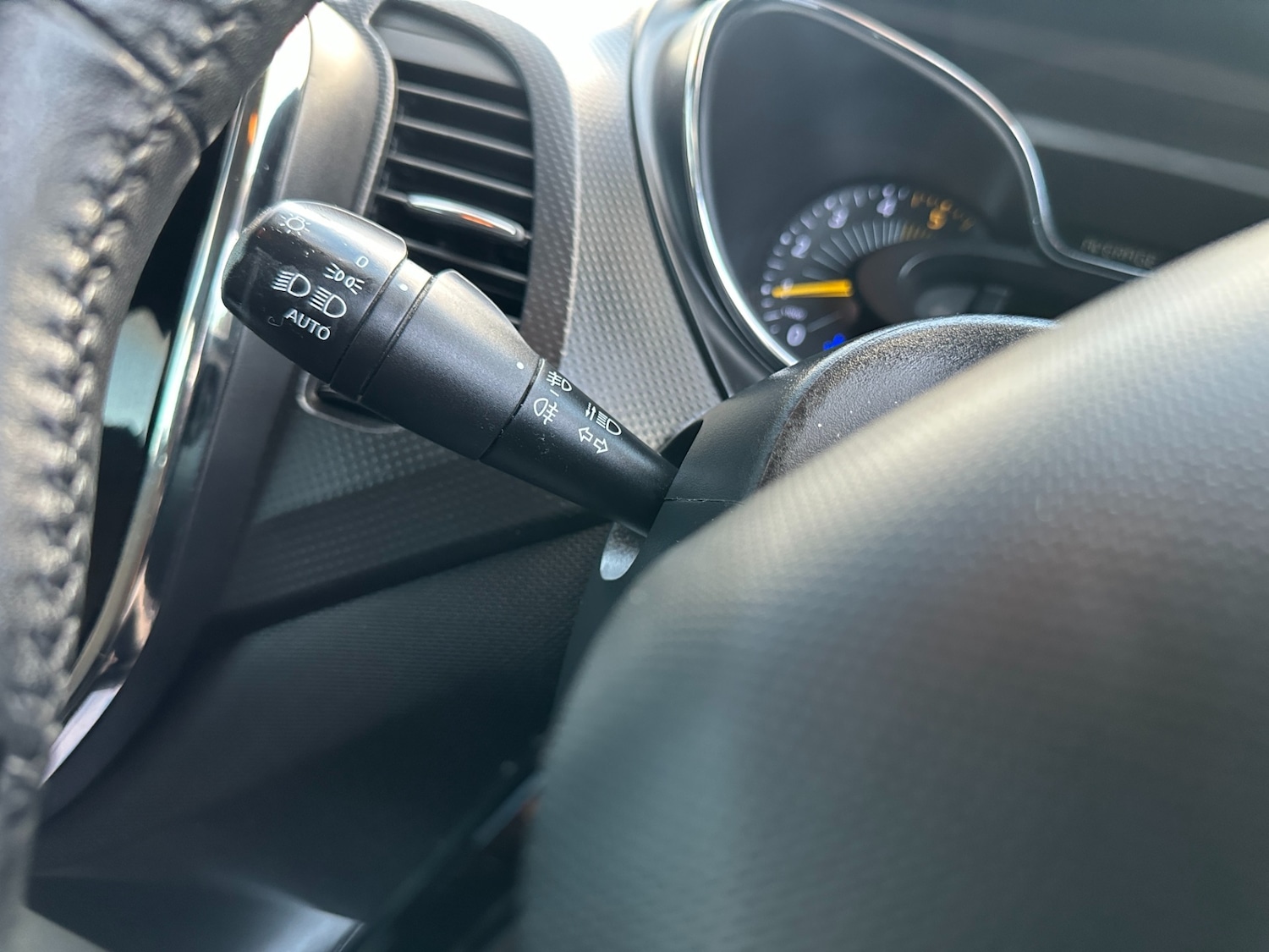 Used Renault Captur 2015 for sale - 76980325: Photo 33