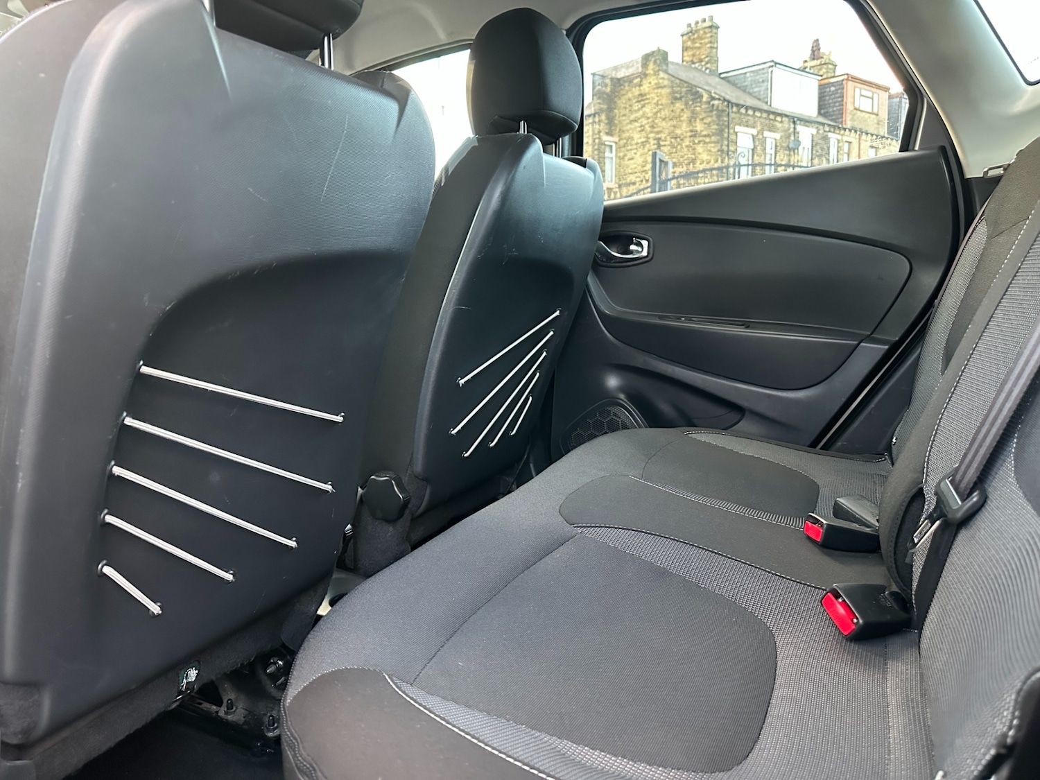 Used Renault Captur 2015 for sale - 76980325: Photo 37