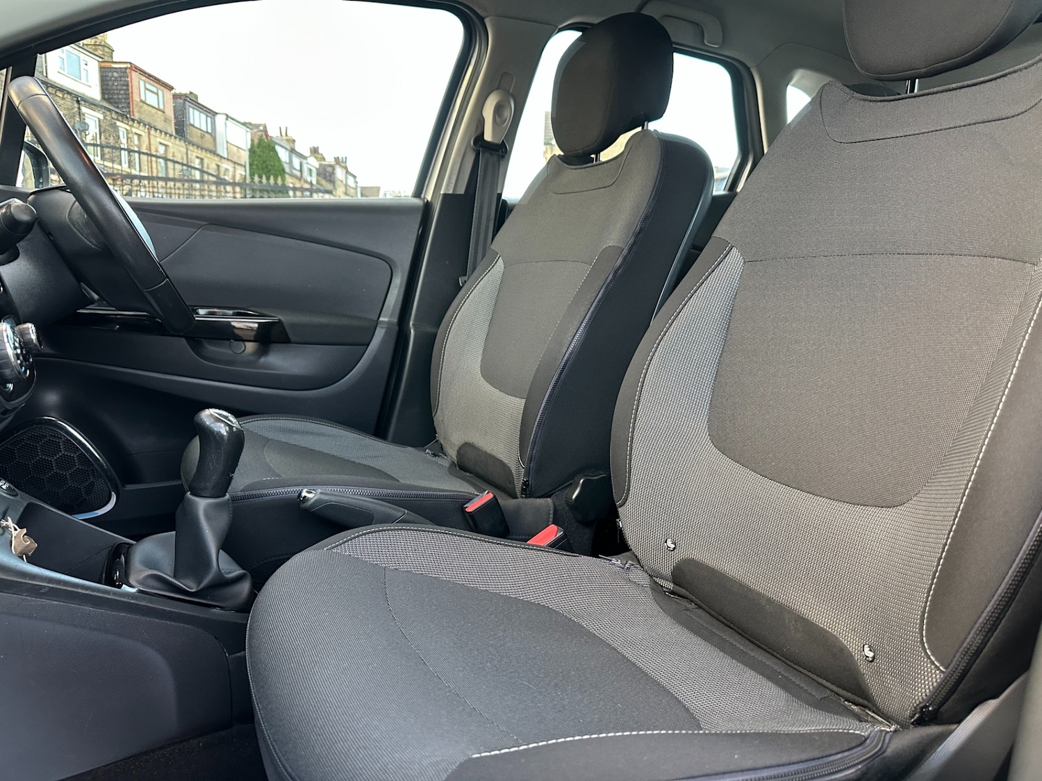 Used Renault Captur 2015 for sale - 76980325: Photo 40