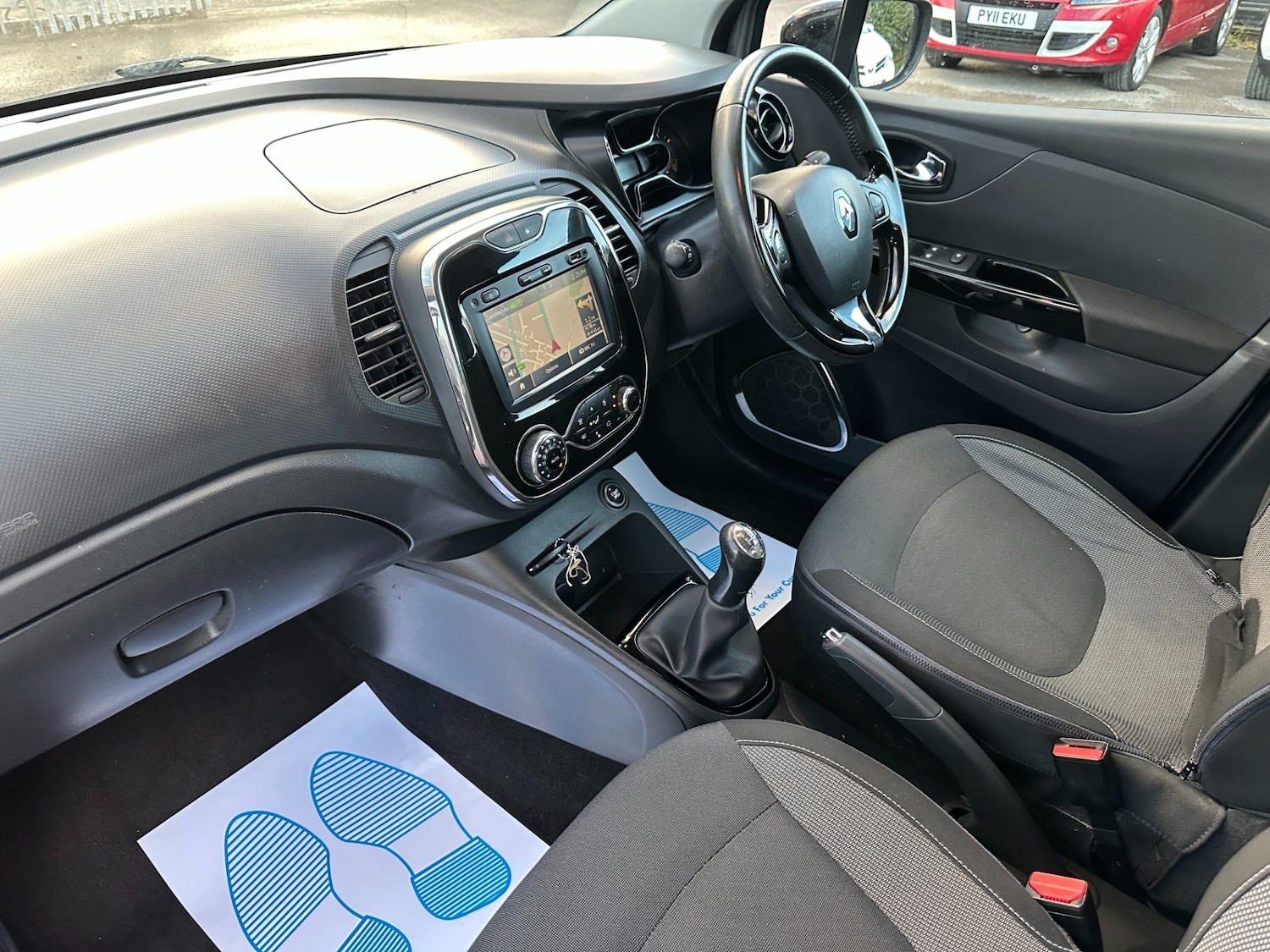 Used Renault Captur 2015 for sale - 76980325: Photo 41