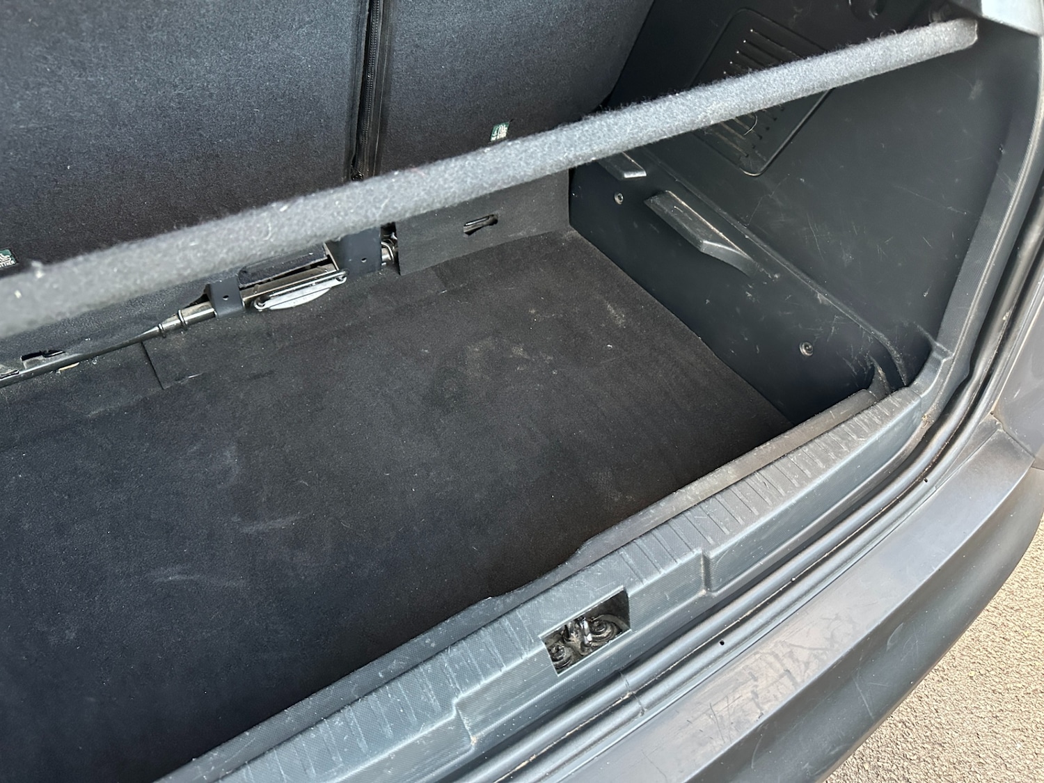 Used Renault Captur 2015 for sale - 76980325: Photo 42