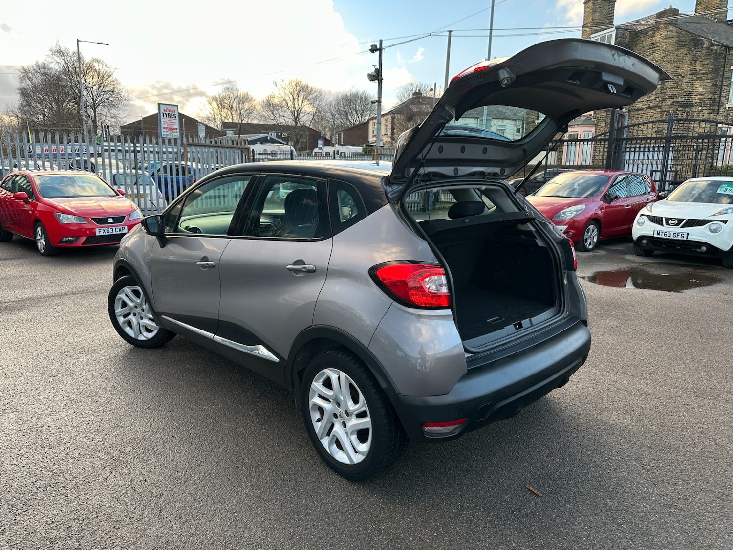 Used Renault Captur 2015 for sale - 76980325: Photo 44
