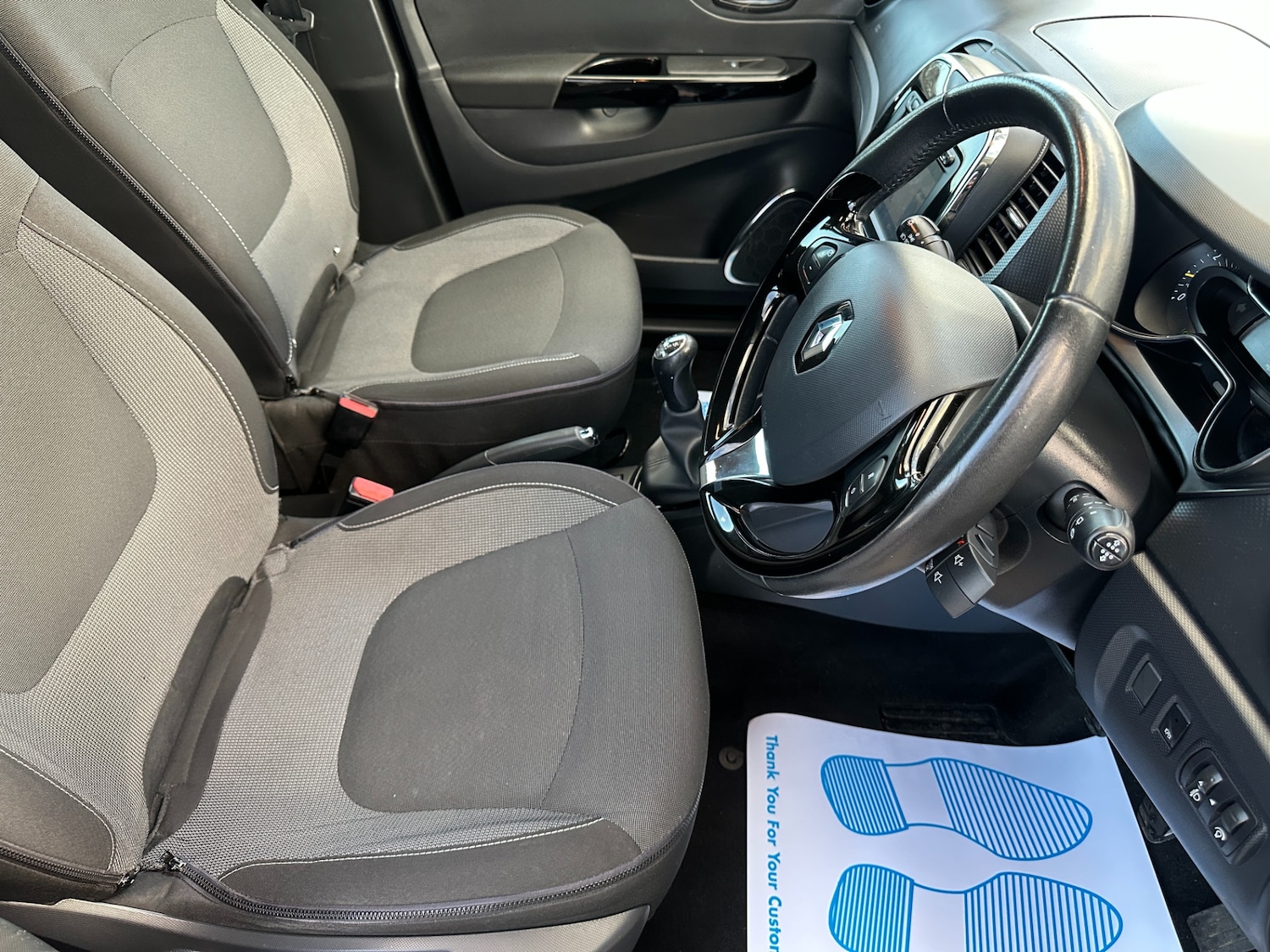 Used Renault Captur 2015 for sale - 76980325: Photo 7