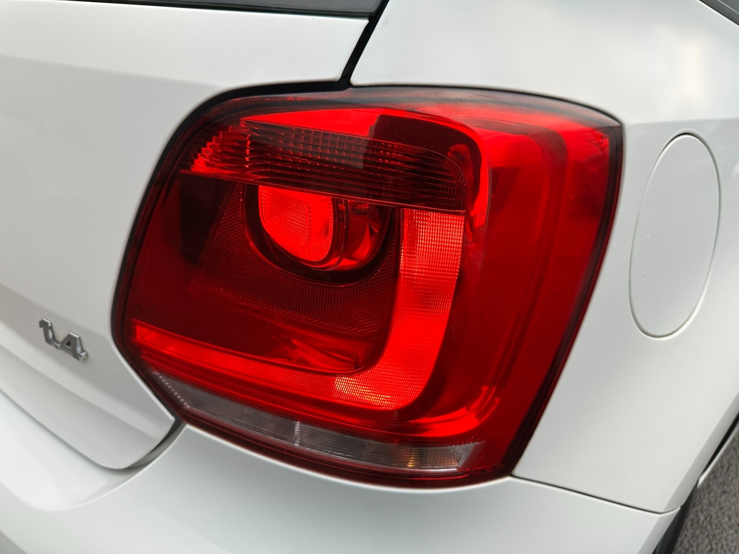 Used Volkswagen Polo 2010 for sale - 77235692: Photo 24