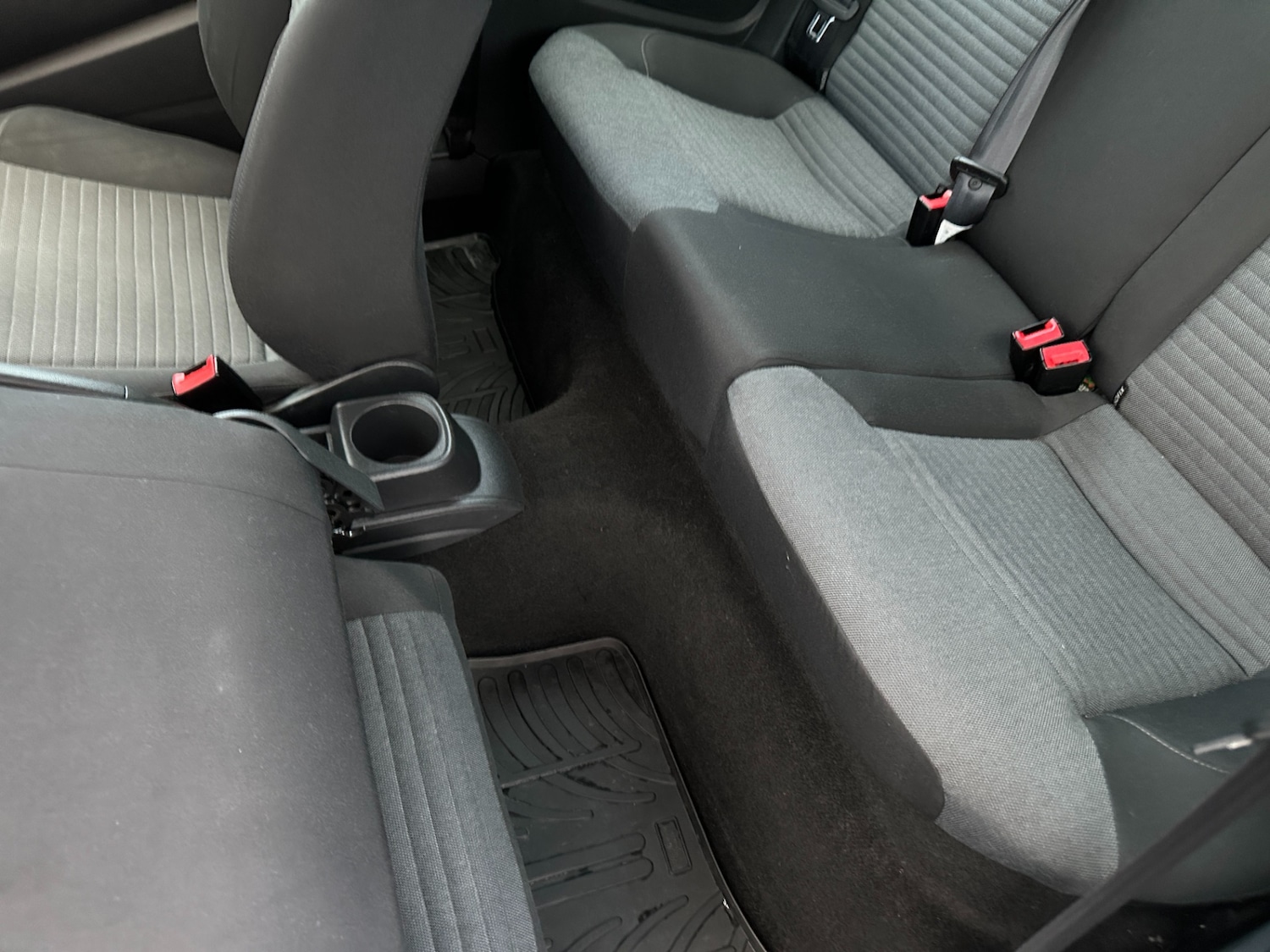 Used Volkswagen Polo 2010 for sale - 77235692: Photo 33