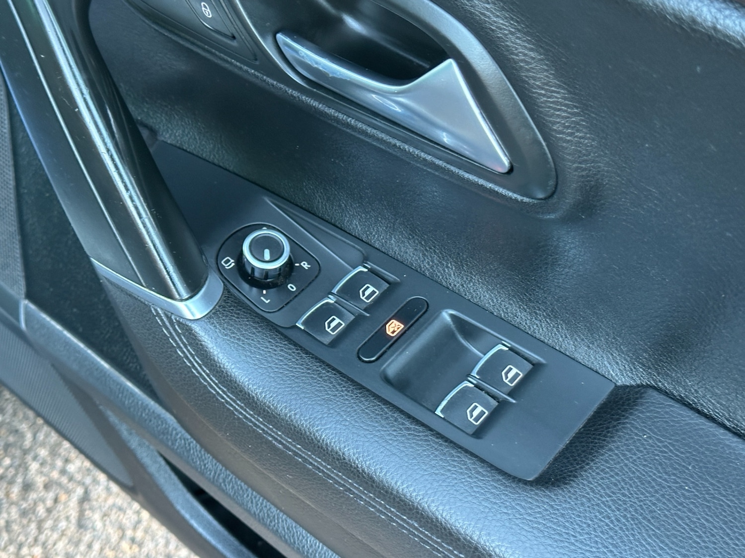 Used Volkswagen Passat 2011 for sale - 76893343: Photo 31