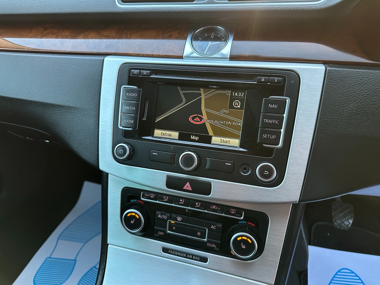 Used Volkswagen Passat 2011 for sale - 76893343: Photo 34