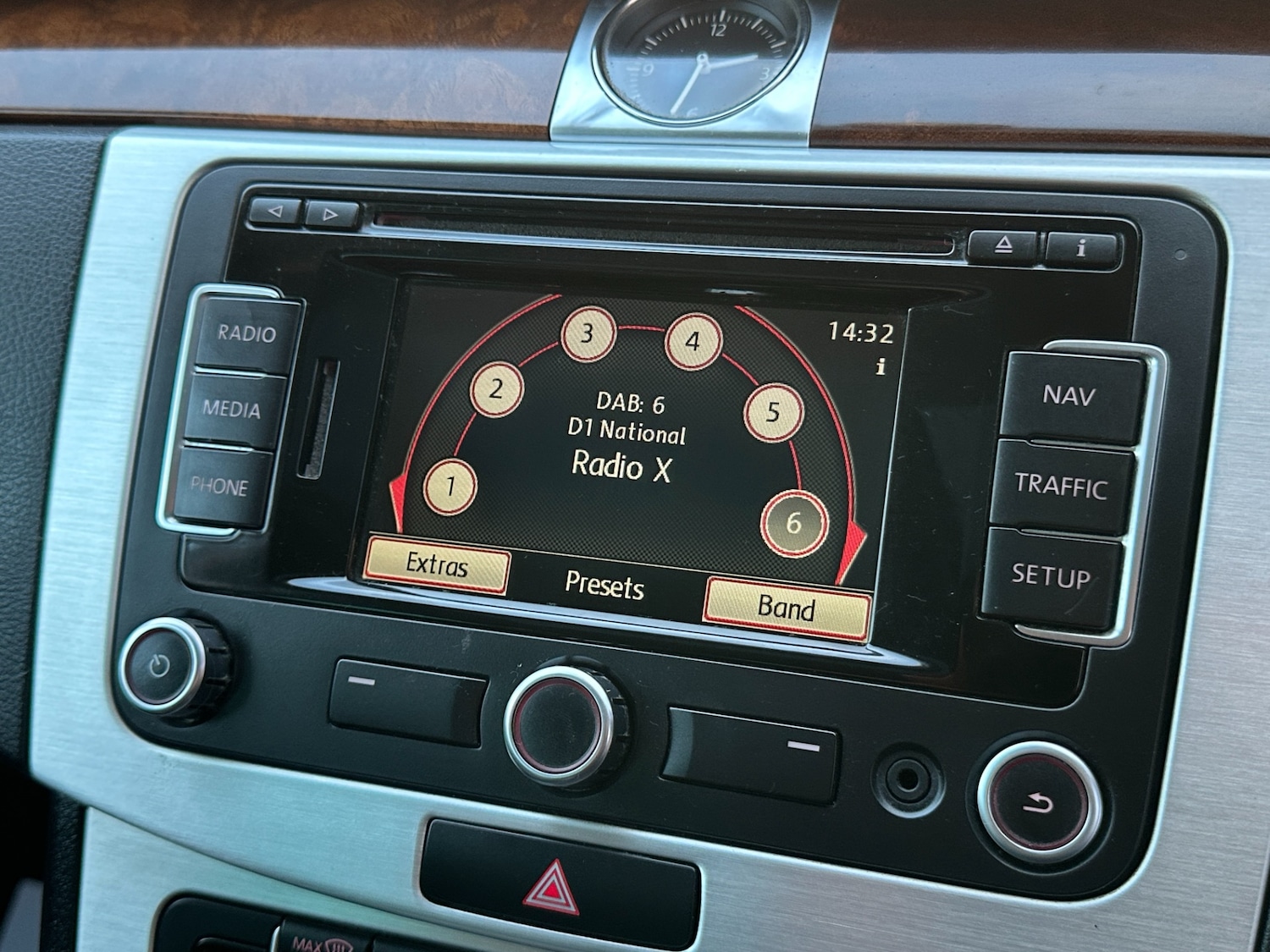 Used Volkswagen Passat 2011 for sale - 76893343: Photo 35