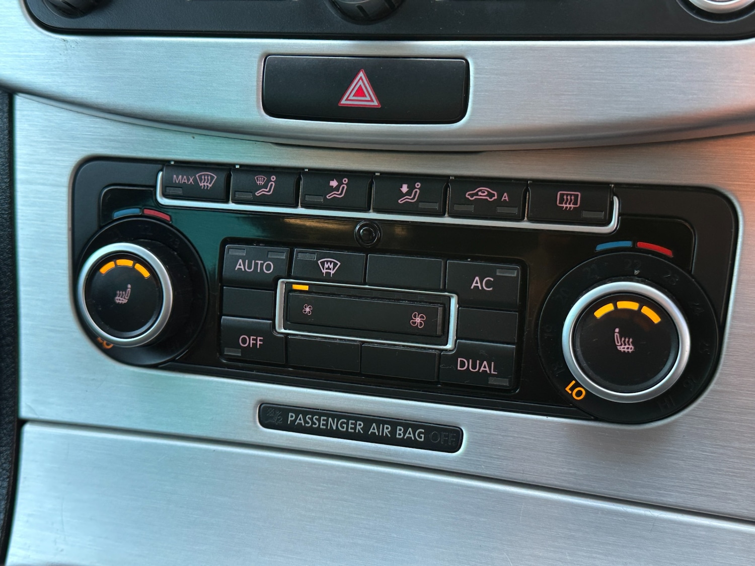 Used Volkswagen Passat 2011 for sale - 76893343: Photo 37