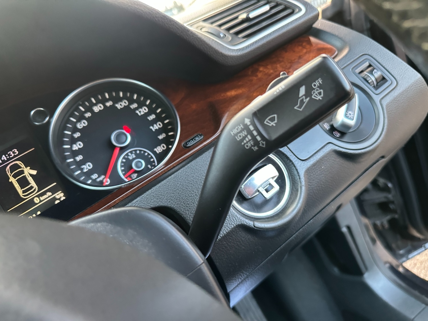 Used Volkswagen Passat 2011 for sale - 76893343: Photo 42