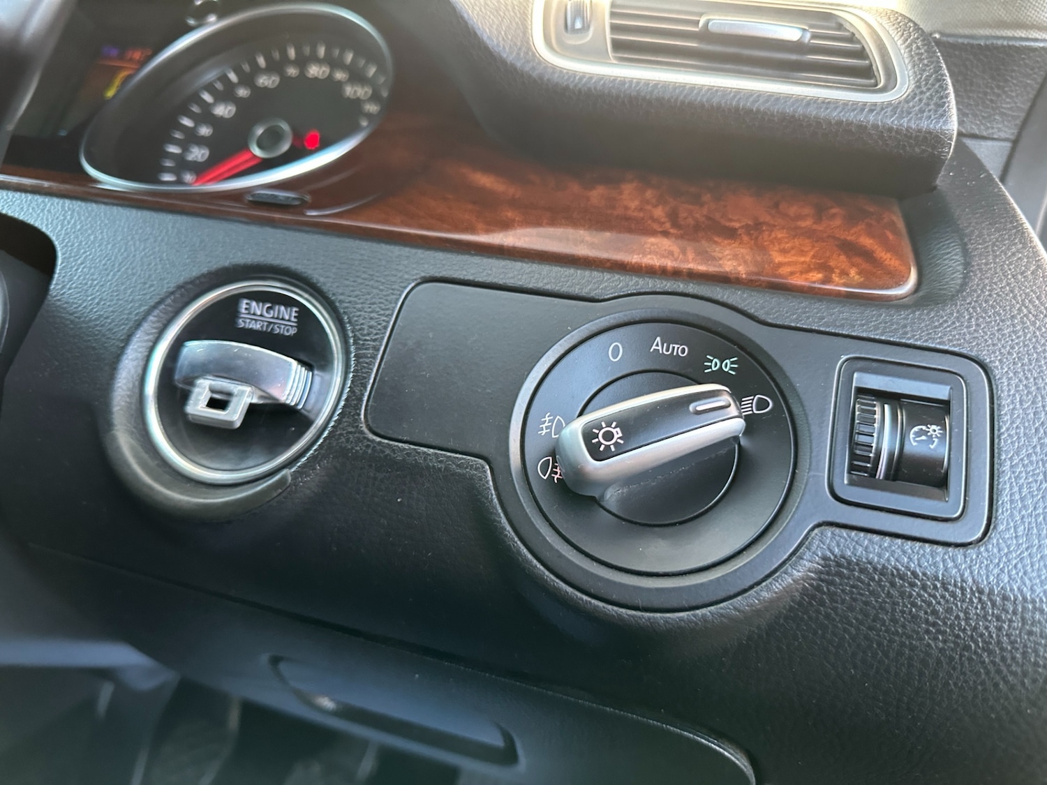 Used Volkswagen Passat 2011 for sale - 76893343: Photo 43