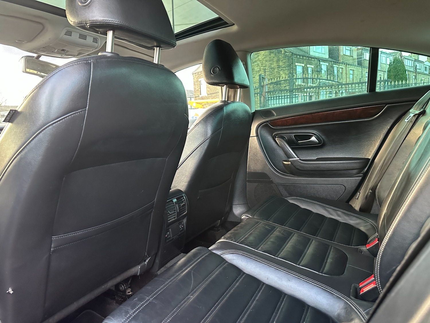 Used Volkswagen Passat 2011 for sale - 76893343: Photo 46