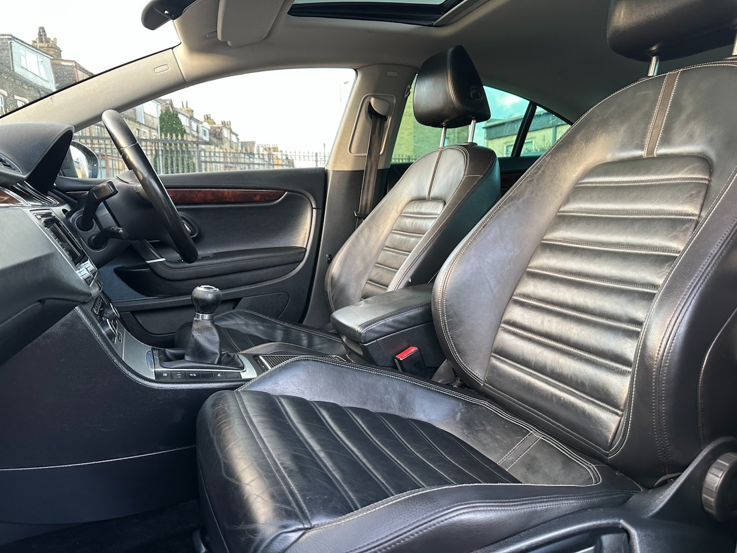 Used Volkswagen Passat 2011 for sale - 76893343: Photo 48