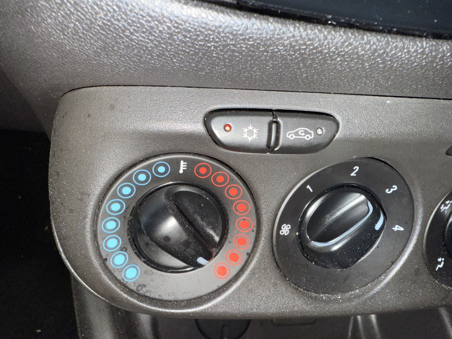 Used Vauxhall Corsa 2015 for sale - 76712623: Photo 20