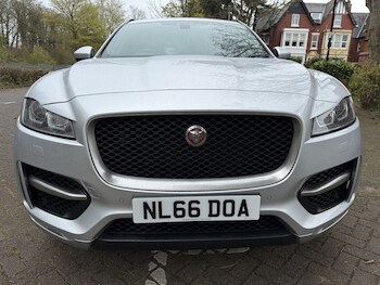 Used Jaguar F-Pace 2016 for sale - 78258091: Photo