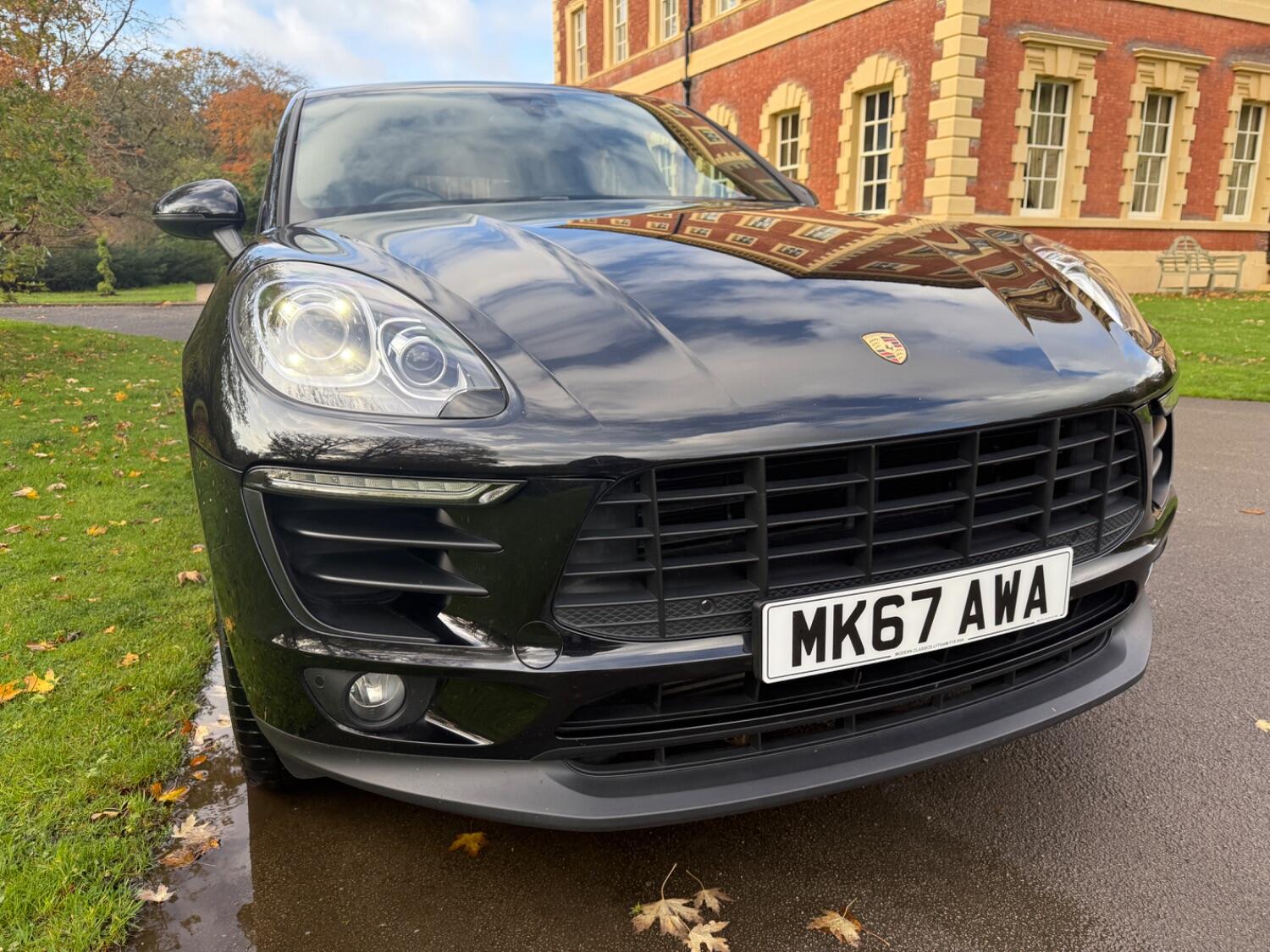 Used Porsche Macan 2017 for sale - 76418398: Photo 2