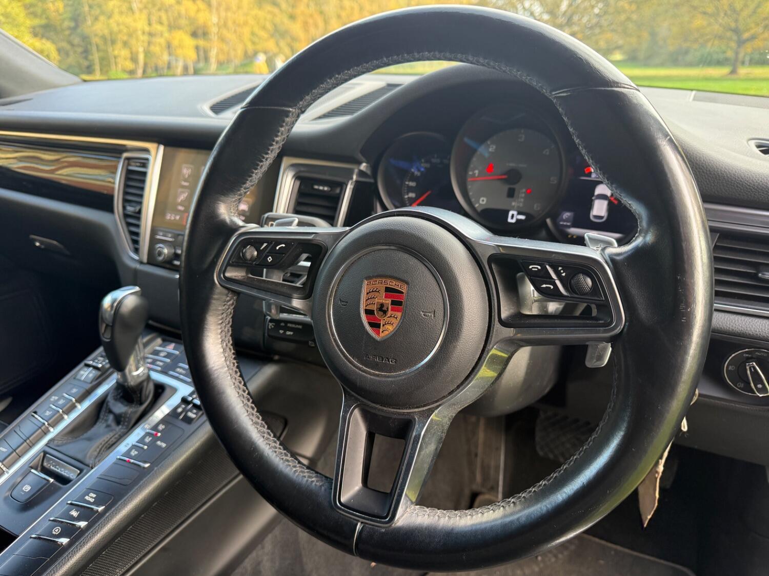 Used Porsche Macan 2017 for sale - 76418398: Photo 22