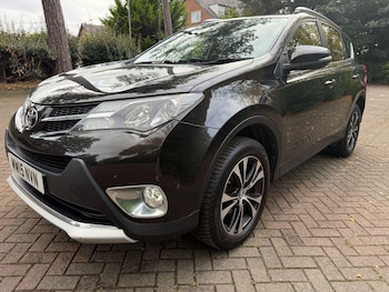 Used Toyota RAV4 2015 for sale - 76198199: Photo 4