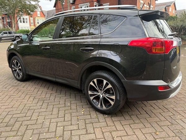 Used Toyota RAV4 2015 for sale - 76198199: Photo 7