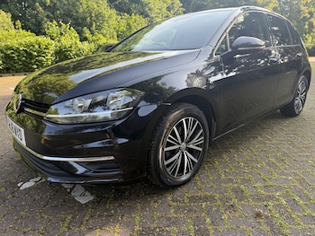 Used Volkswagen Golf 2018 for sale - 78646796: Photo