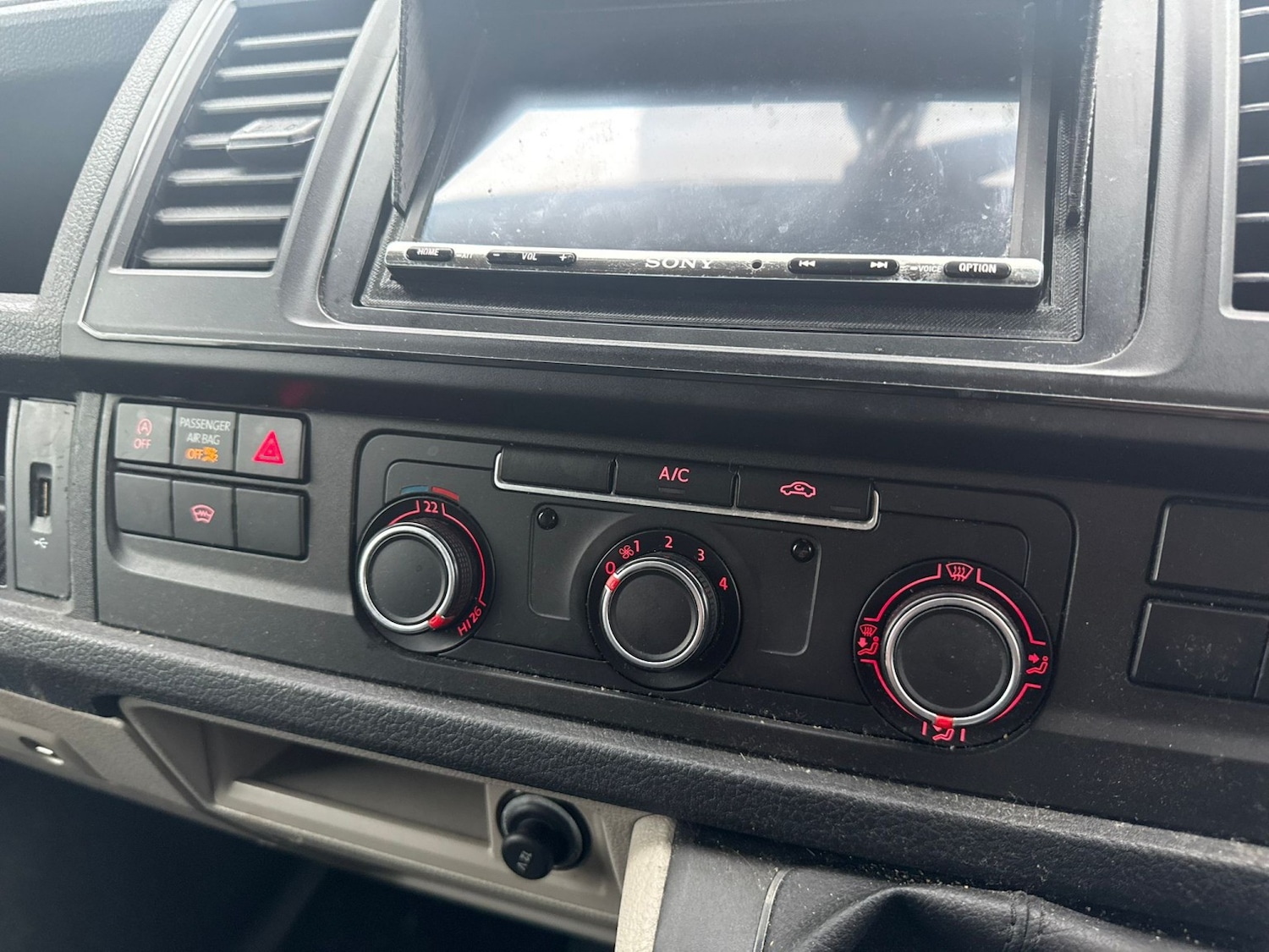 Used Volkswagen Transporter 2016 for sale - 77754973: Photo 22