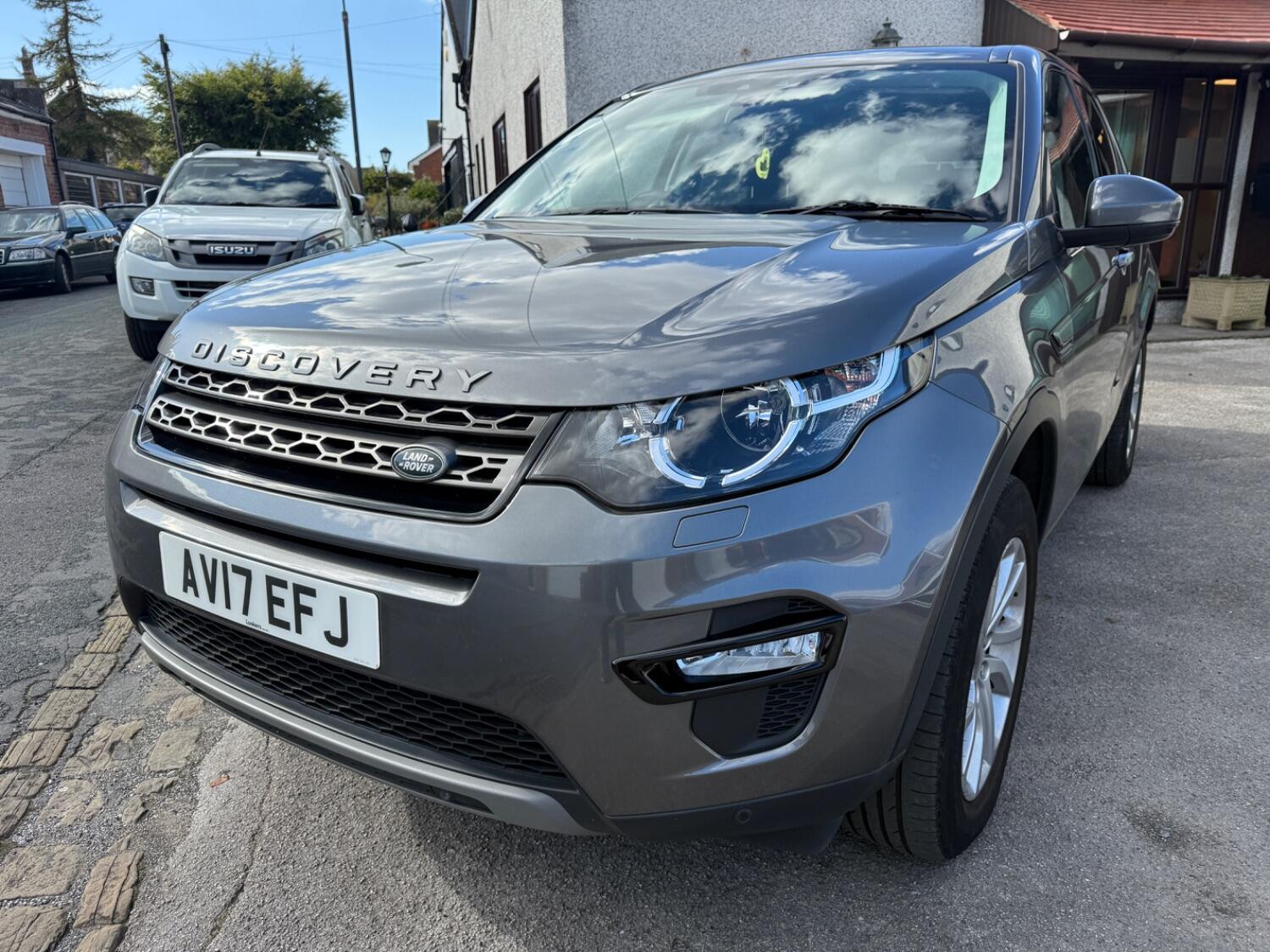 Used Land Rover Discovery Sport 2017 for sale - 76293284: Photo 1