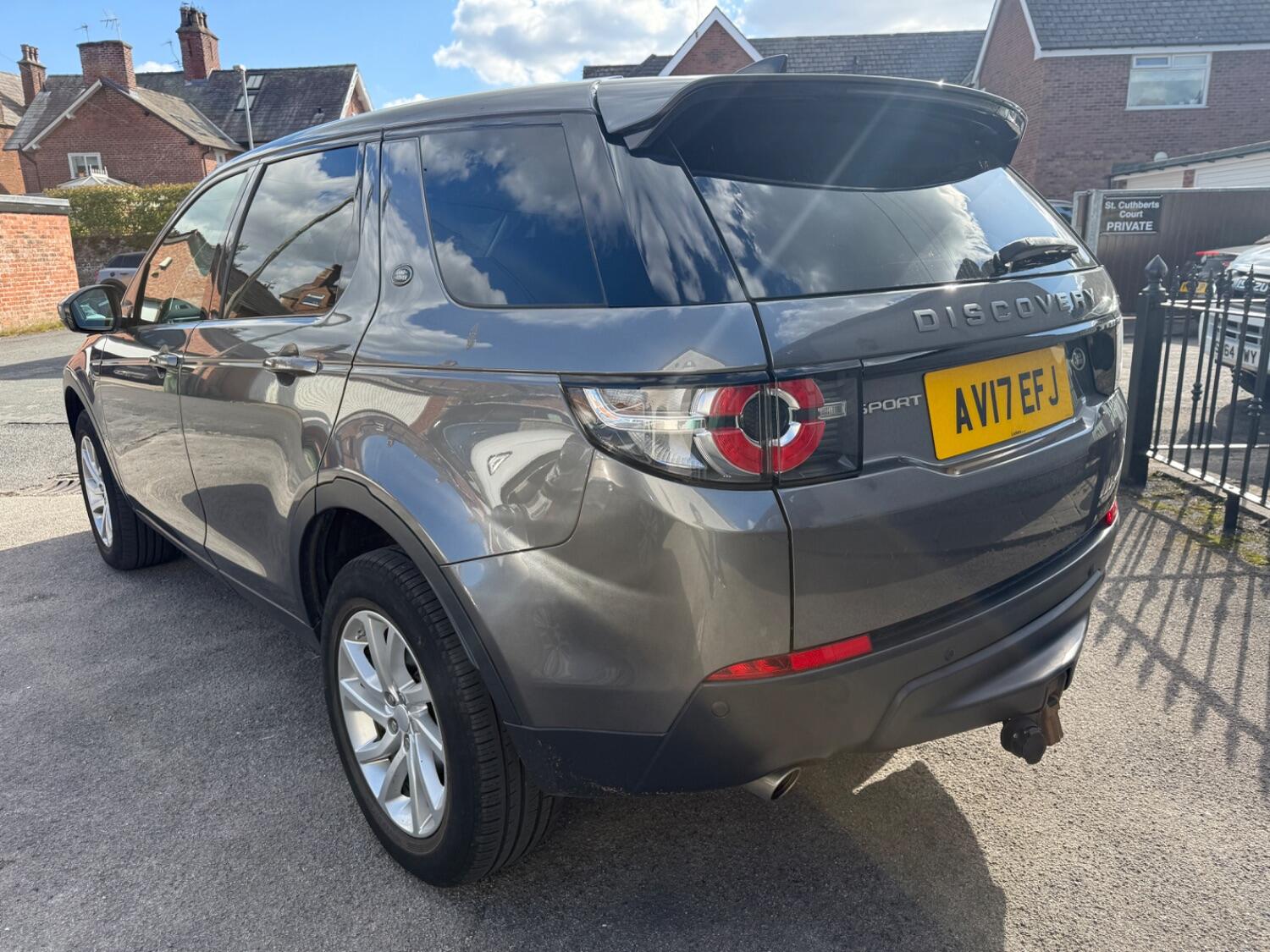 Used Land Rover Discovery Sport 2017 for sale - 76293284: Photo 10