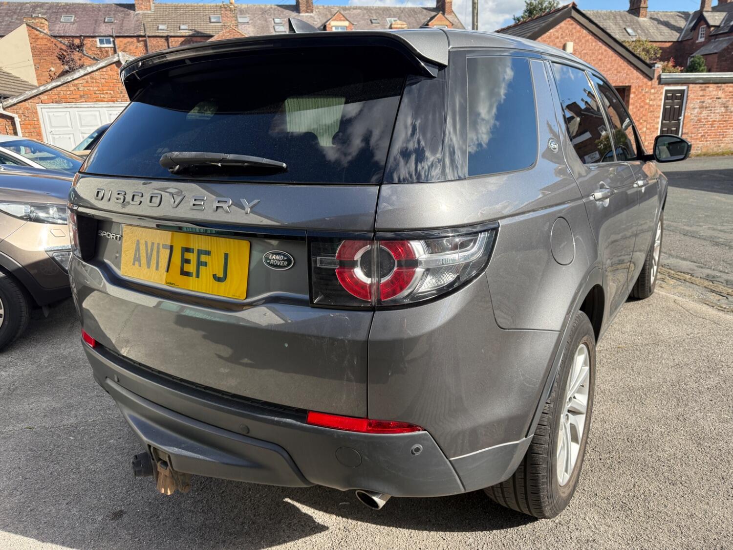Used Land Rover Discovery Sport 2017 for sale - 76293284: Photo 8