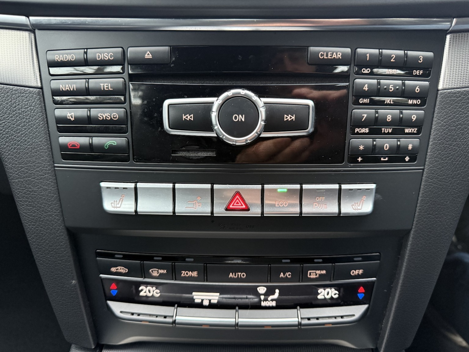 Used Mercedes-Benz E Class 2014 for sale - 76884791: Photo 25