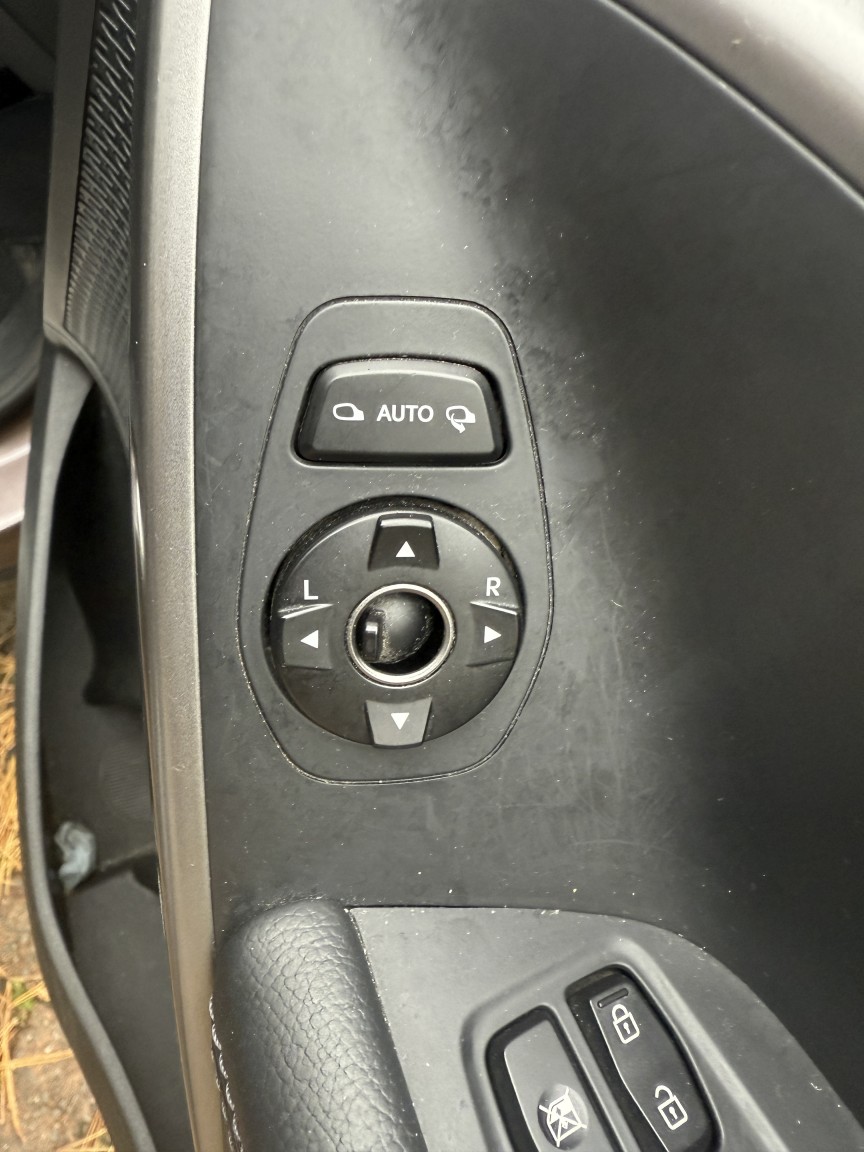 Used Hyundai Santa Fe 2014 for sale - 76455497: Photo 17