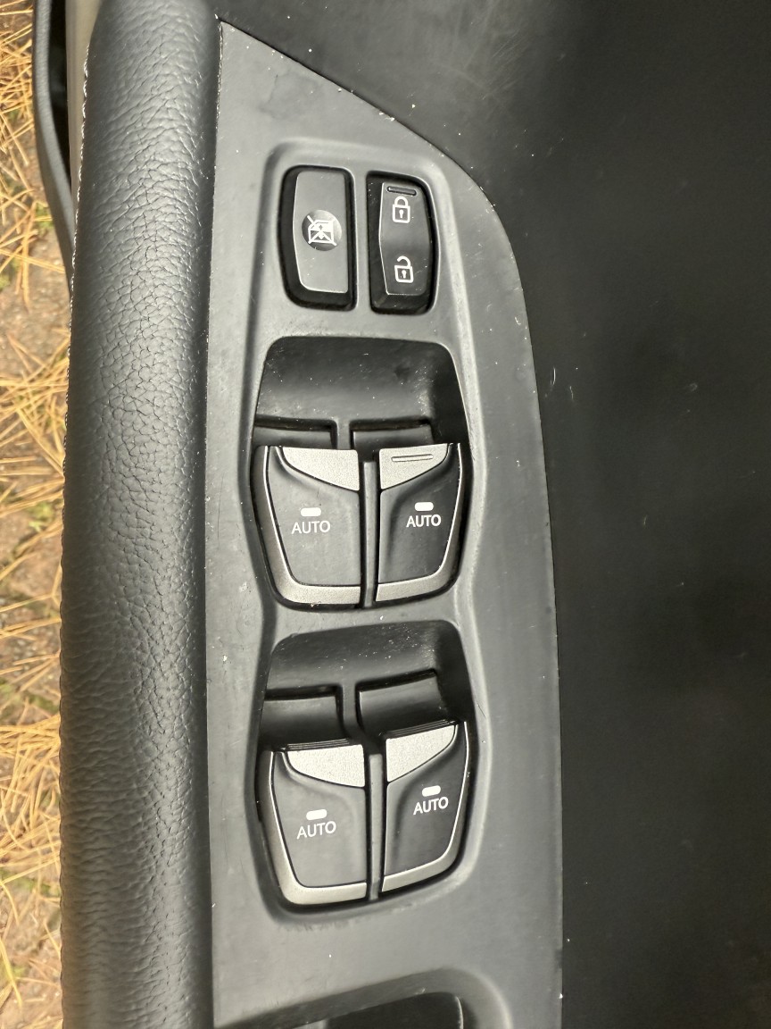 Used Hyundai Santa Fe 2014 for sale - 76455497: Photo 18