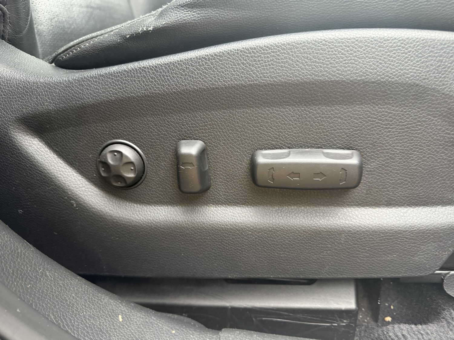 Used Hyundai Santa Fe 2014 for sale - 76455497: Photo 19