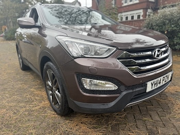 Used Hyundai Santa Fe 2014 for sale - 76455497: Photo