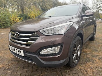 Used Hyundai Santa Fe 2014 for sale - 76455497: Photo