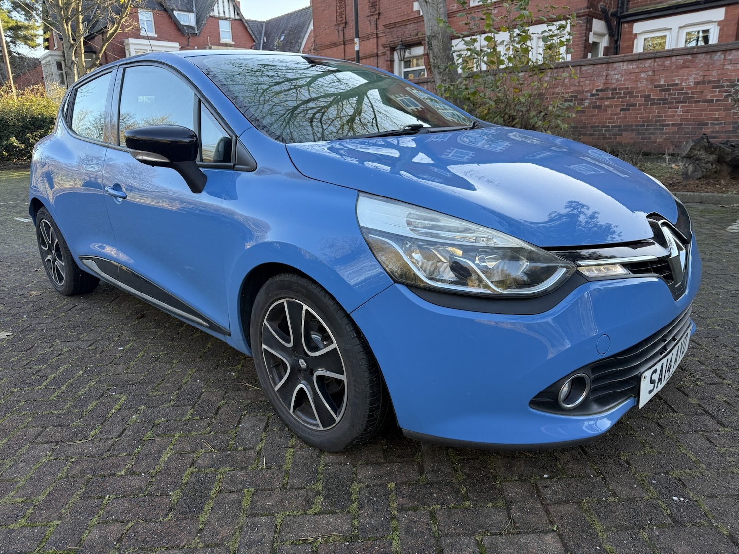 Used Renault Clio 2014 for sale - 76699316: Photo 1