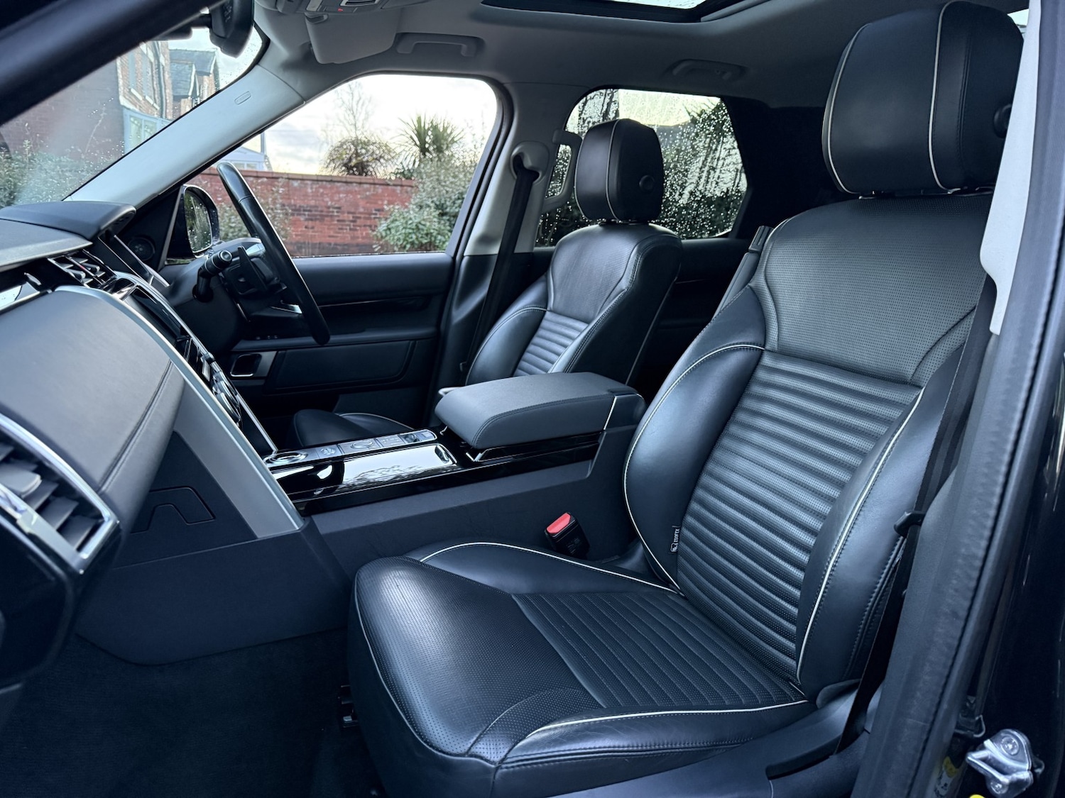 Used Land Rover Discovery 2019 for sale - 76911142: Photo 14