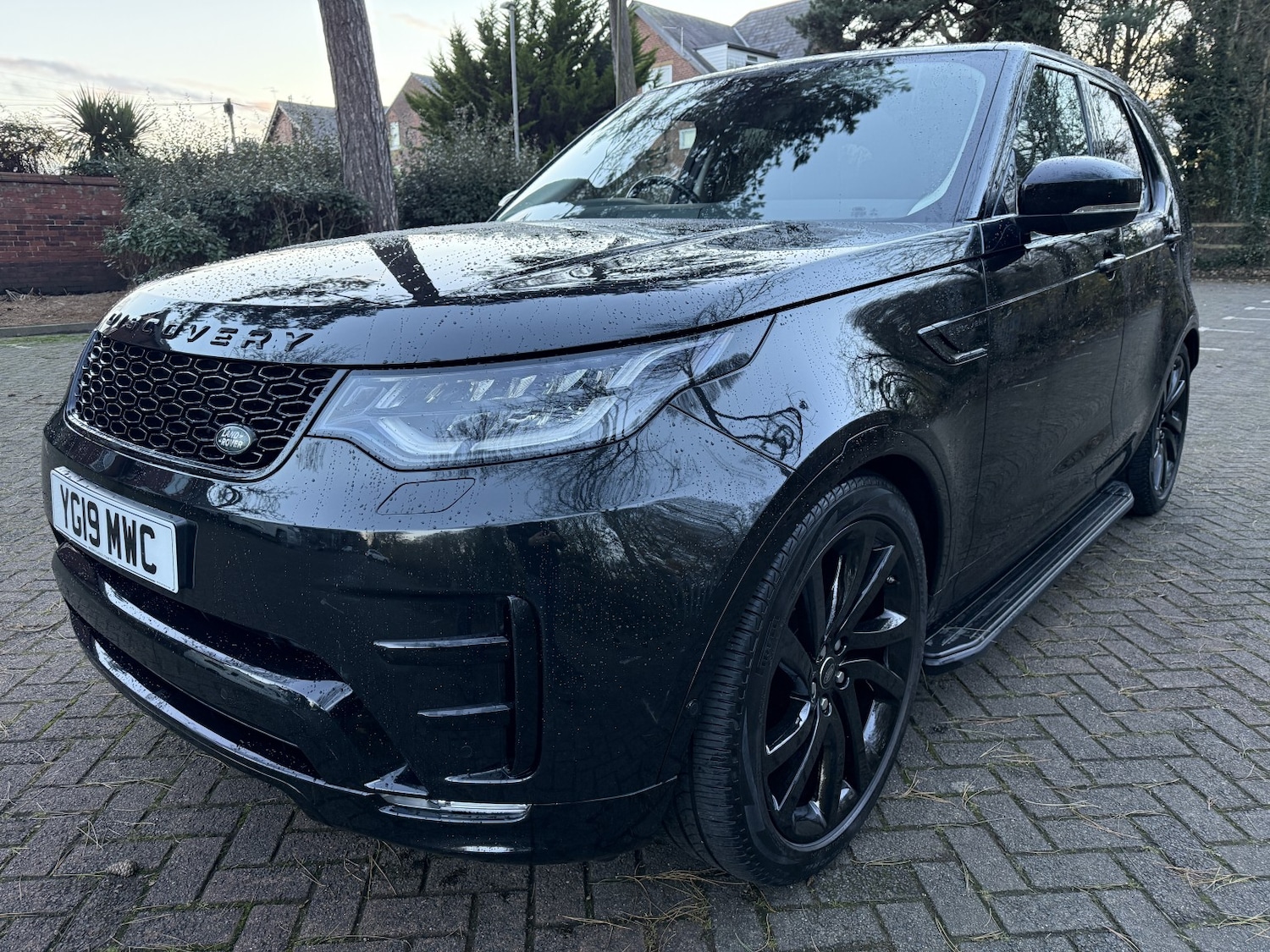 Used Land Rover Discovery 2019 for sale - 76911142: Photo 3
