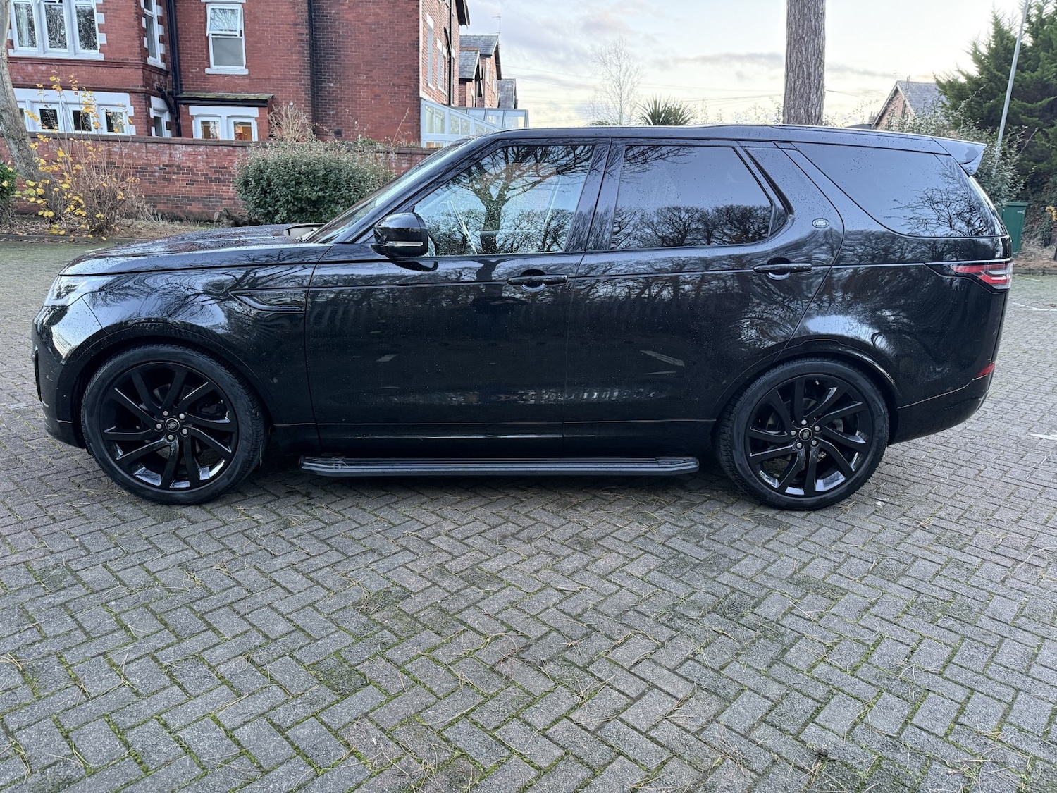 Used Land Rover Discovery 2019 for sale - 76911142: Photo 5