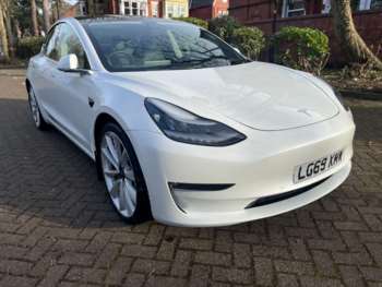 Used Tesla Model 3 2019 for sale - 73903037: Photo