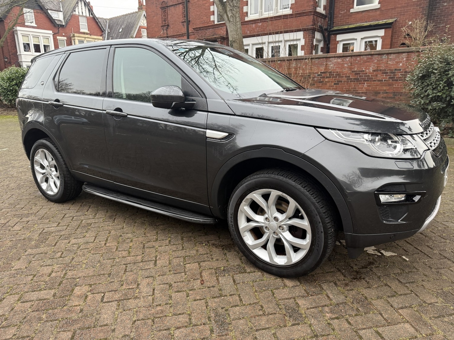 Used Land Rover Discovery Sport 2017 for sale - 77798617: Photo 12
