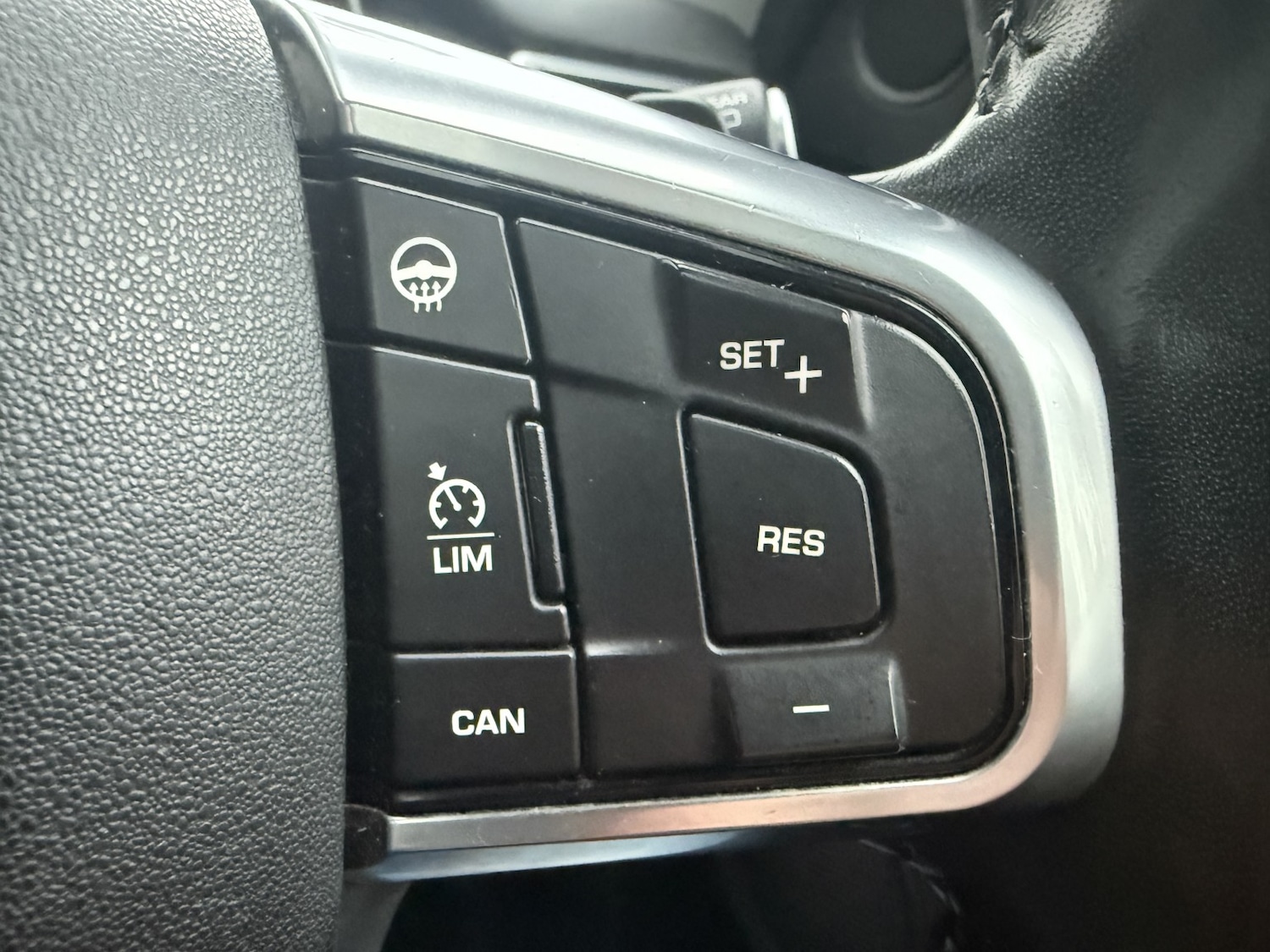 Used Land Rover Discovery Sport 2017 for sale - 77798617: Photo 24