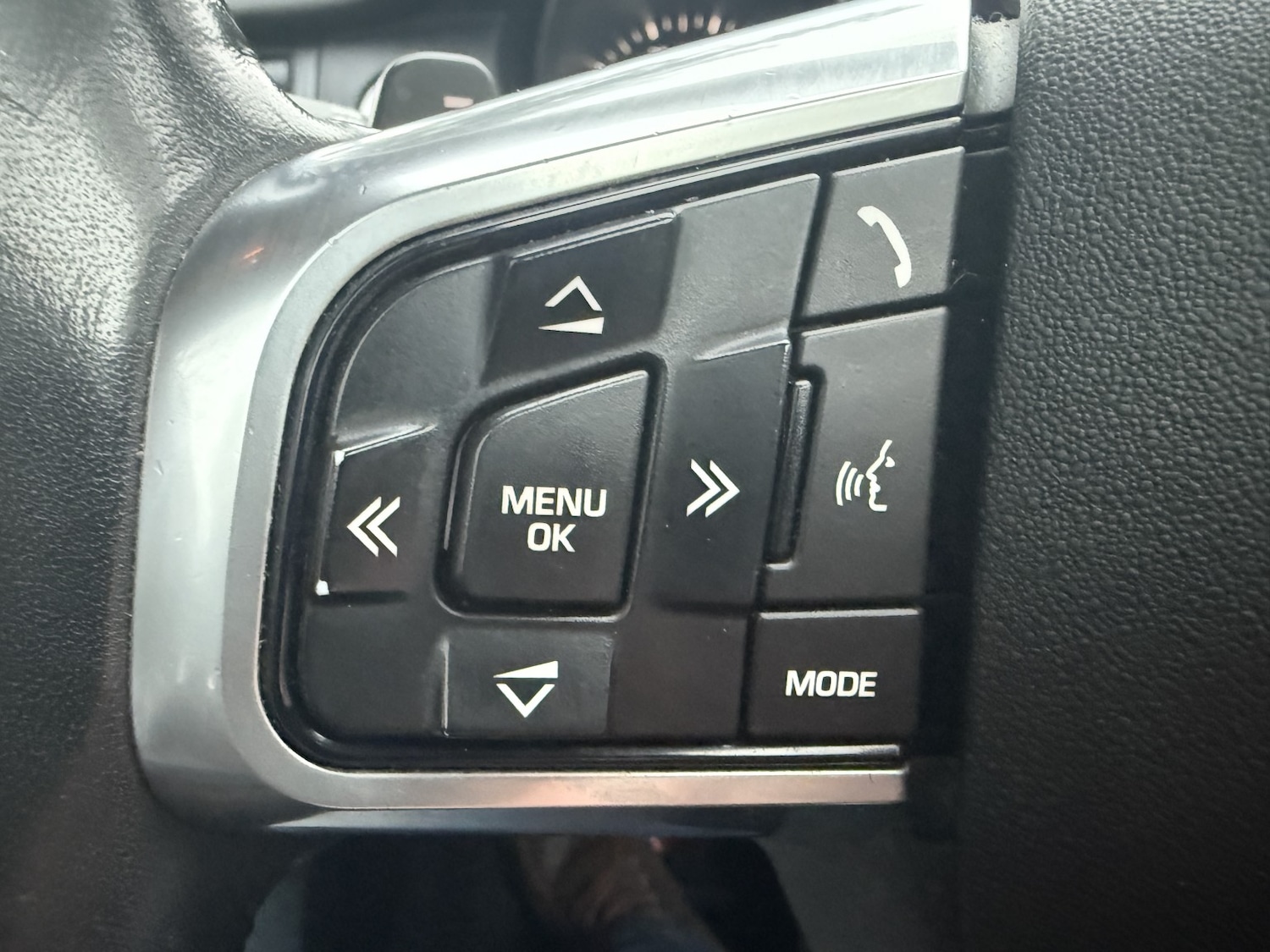 Used Land Rover Discovery Sport 2017 for sale - 77798617: Photo 25