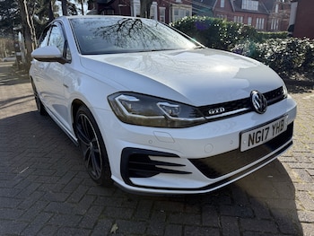 Used Volkswagen Golf 2017 for sale - 77906677: Photo