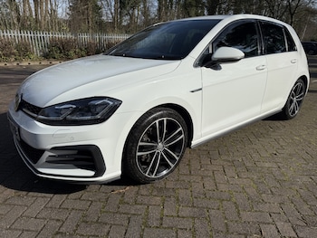 Used Volkswagen Golf 2017 for sale - 77906677: Photo