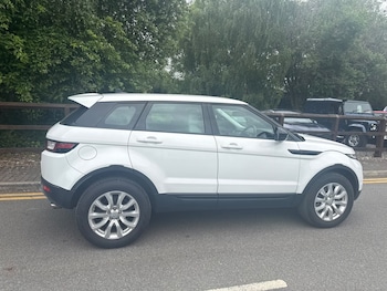 Used Land Rover Range Rover Evoque 2019 for sale - 78969050: Photo