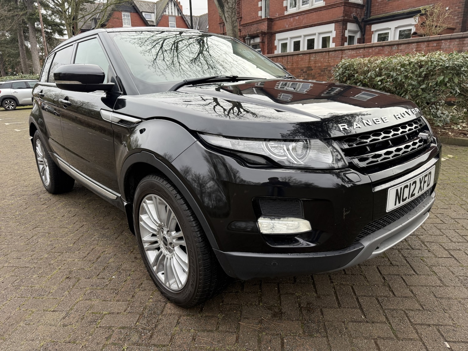 Used Land Rover Range Rover Evoque 2012 for sale - 77754974: Photo 2