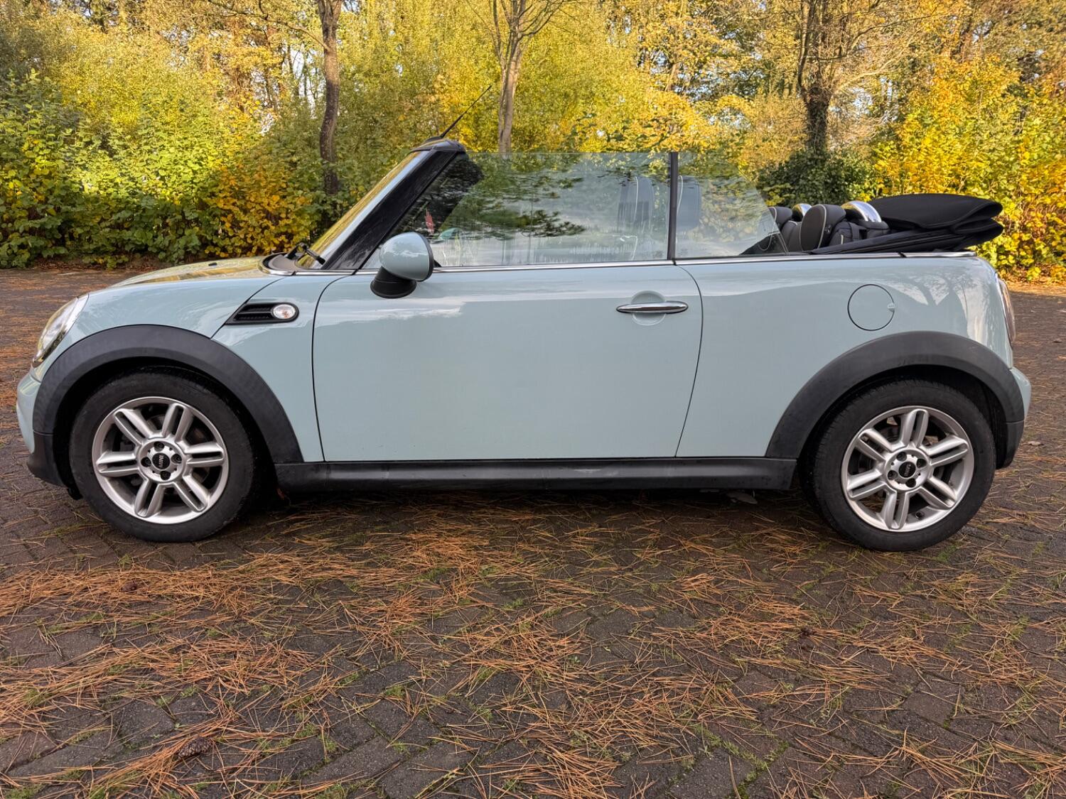 Used MINI Convertible 2013 for sale - 76769432: Photo 13