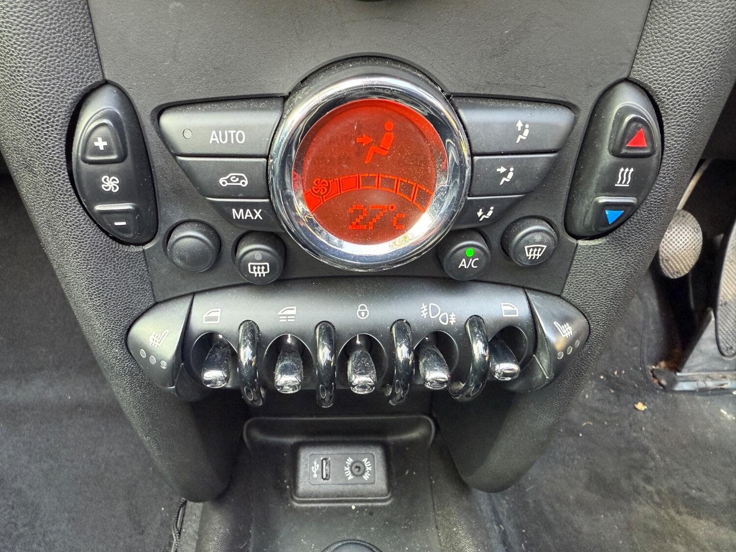 Used MINI Convertible 2013 for sale - 76769432: Photo 19