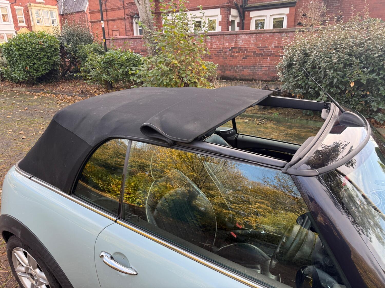 Used MINI Convertible 2013 for sale - 76769432: Photo 25